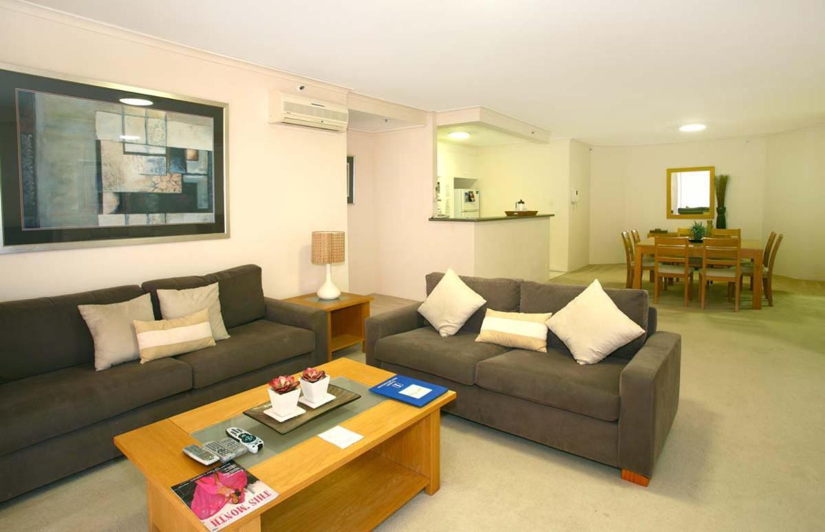 Ocean Sands Resort Gold Coast Buitenkant foto